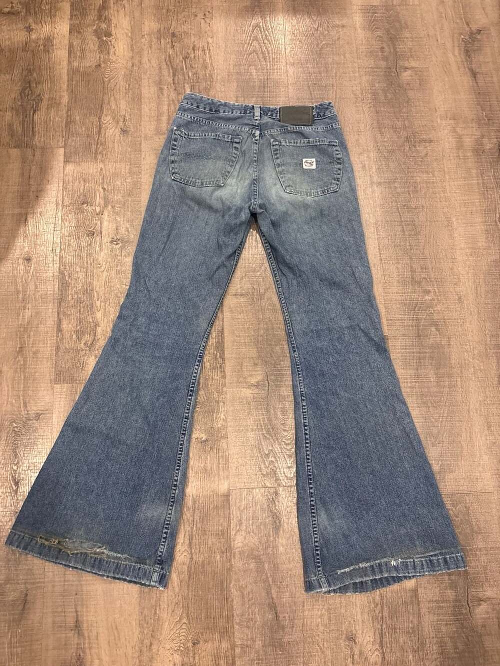 Silver Jeans Co. Vintage Mid-Rise Flare Leg Medium Wash Denim Jeans